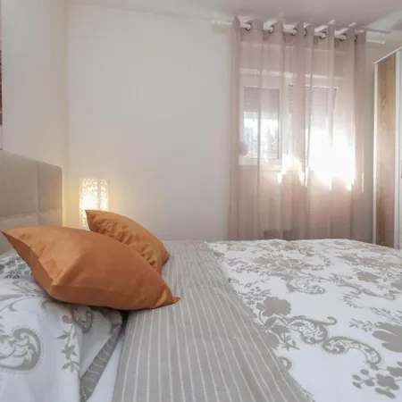 Apartament Beautiful In With Wifi Zadar